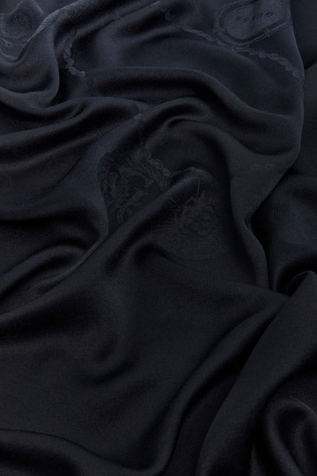 Guess Kefiah Desenli 130 x 130 cm AW5306POL03 Bayan Şal AW5306 POL03 BLA SİYAH - Guess (1)