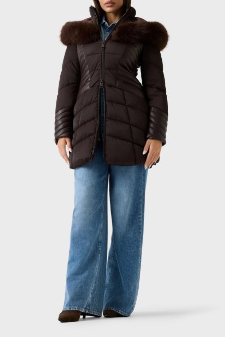 Guess New Oxana Regular Fit Fermuarlı Kapüşonlu Şişme W4BL61WGLZ0 Bayan Mont W4BL61 WGLZ0 G1EB KAHVE - Guess (1)