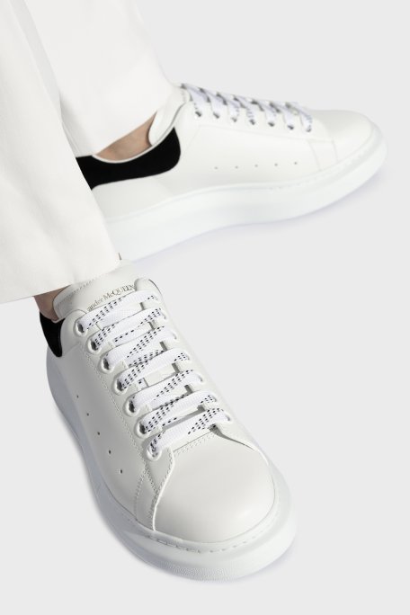 McQueen Kalın Tabanlı Deri Sneaker Kadın Ayakkabı 553770WIEF1 9061 BEYAZ-SİYAH - McQueen (1)