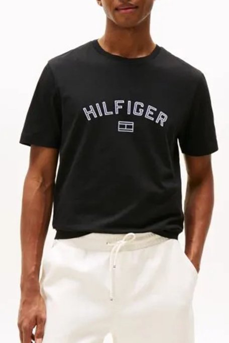 Tommy Hilfiger % 100 Pamuk Regular Fit Bisiklet Yaka Logolu Erkek T Shirt MW0MW39357 BDS SİYAH - Tommy Hilfiger