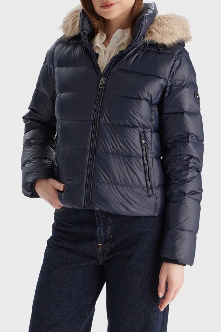 Tommy Hilfiger Kapitoneli Slim Fit Çıkarılabilir Kapüşonlu Su İtici Şişme Parlak Bayan Mont WW0WW47354 C1G LACİVERT - Tommy Hilfiger