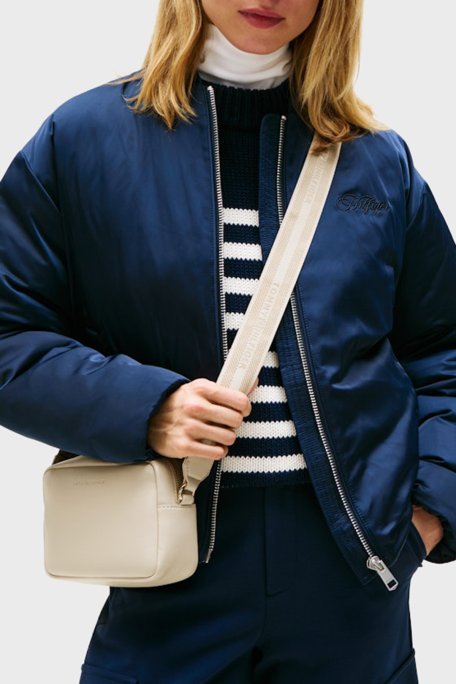 Tommy Hilfiger Logolu Ayarlanabilir Askılı Bayan Çanta AW0AW17689 ACI BEJ - Tommy Hilfiger (1)