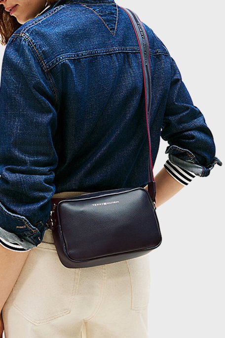 Tommy Hilfiger Logolu Ayarlanabilir Askılı Bayan Çanta AW0AW17689 DW6 LACİVERT - Tommy Hilfiger (1)