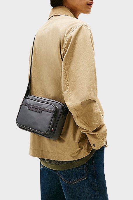 Tommy Hilfiger Logolu Ayarlanabilir Askılı Erkek Çanta AM0AM13468 PSM KOYU GRİ - Tommy Hilfiger (1)