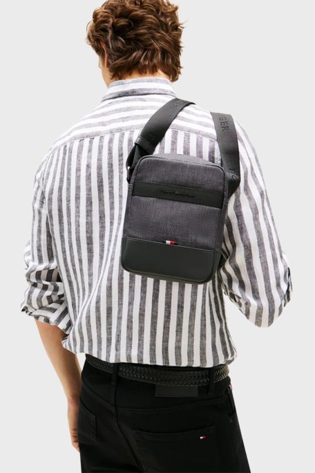 Tommy Hilfiger Logolu Ayarlanabilir Askılı Erkek Çanta AM0AM13582 0GJ SİYAH - Tommy Hilfiger (1)