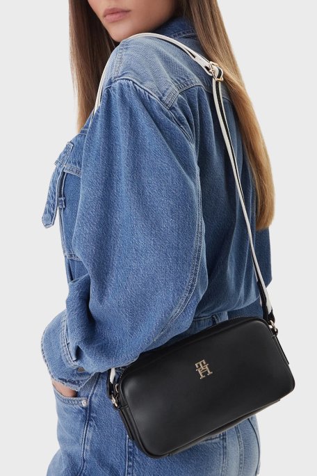 Tommy Hilfiger Logolu Ayarlanabilir Askılı Kadın Çanta AW0AW18370 BDS SİYAH - Tommy Hilfiger (1)