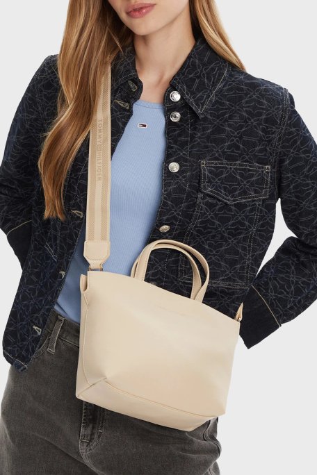 Tommy Hilfiger Logolu Çıkarılabilir Askılı Bayan Çanta AW0AW17694 ACI BEJ - Tommy Hilfiger (1)