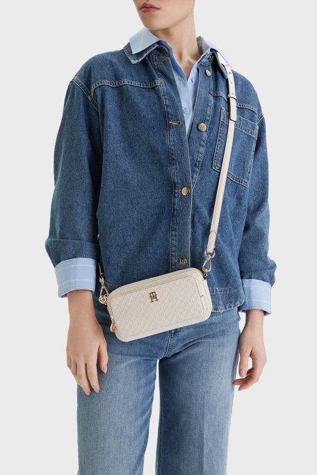 Tommy Hilfiger Logolu Çıkarılabilir Askılı Bayan Çanta AW0AW18414 AEO BEJ - Tommy Hilfiger (1)