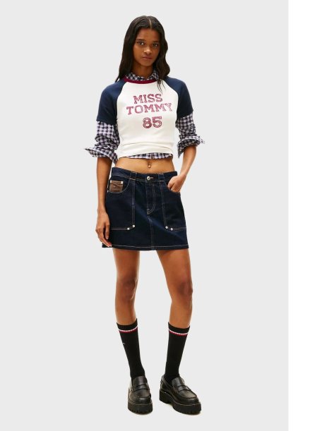 Tommy Hilfiger Pamuklu Slim Fit Logolu Bisiklet Yaka Bayan T Shirt DW0DW22536 YBH BEYAZ - Tommy Hilfiger (1)