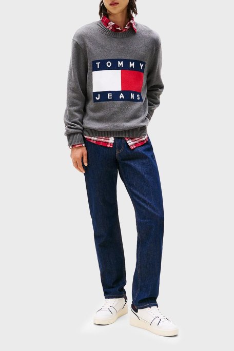 Tommy Jeans % 100 Pamuk Regular Fit Bisiklet Yaka Logolu Erkek Kazak DM0DM22105 PU2 GRİ - Tommy Jeans (1)