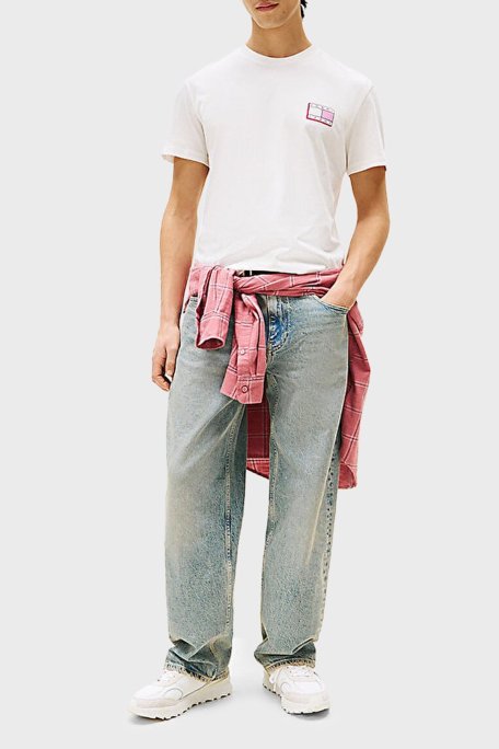 Tommy Jeans % 100 Pamuk Slim Fit Bisiklet Yaka Logolu Erkek T Shirt DM0DM21577 YBL BEYAZ - Tommy Jeans (1)