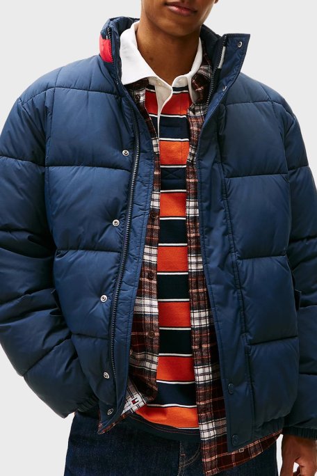 Tommy Jeans Kapitoneli Relaxed Fit Su İtici Dik Yaka Şişme Erkek Mont DM0DM22041 C1G LACİVERT - Tommy Jeans