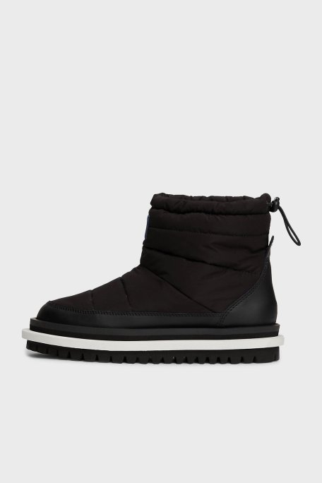 Tommy Jeans Kapitoneli Tırtıklı Platform Taban Bayan Bot EN0EN02725 BDS SİYAH - Tommy Jeans (1)