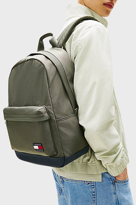 Tommy Jeans Logolu Ayarlanabilir Omuz Askılı Erkek Sırt Çantası AM0AM13400 MRH KOYU YEŞİL - Tommy Jeans (1)