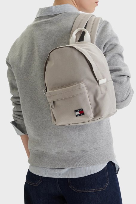 Tommy Jeans Logolu Ayarlanabilir Omuz Askılı Kadın Sırt Çantası AW0AW18648 AEP BEJ - Tommy Jeans (1)