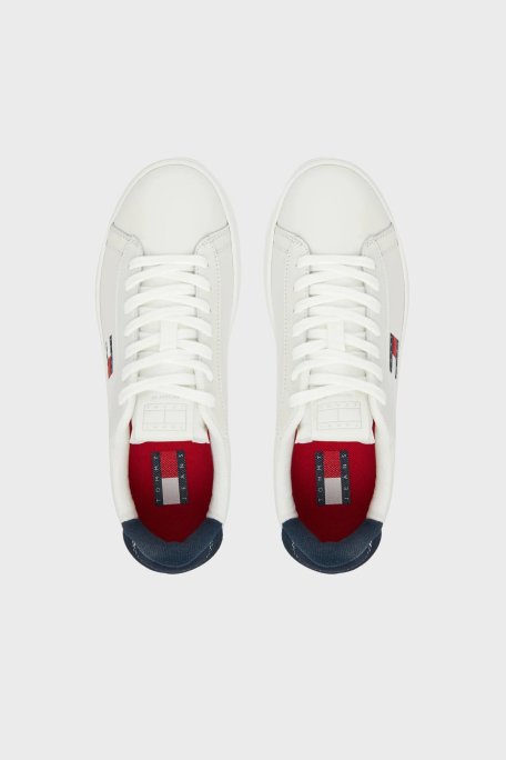 Tommy Jeans Logolu Deri Sneaker Bayan Ayakkabı EN0EN02815 0G1 BEYAZ-LACİVERT - Tommy Jeans (1)