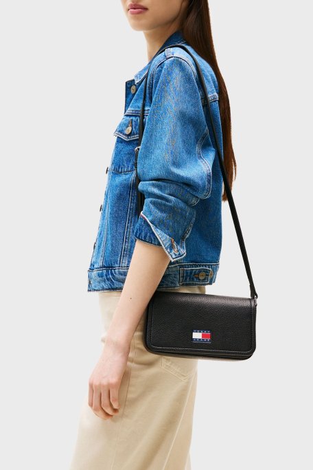 Tommy Jeans Logolu Kapaklı Çapraz Askılı Bayan Çanta AW0AW17553 BDS SİYAH - Tommy Jeans (1)