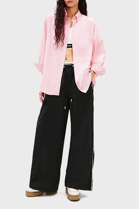 Tommy Jeans Pamuk Karışımlı Oversize Çizgili Poplin Kadın Gömlek DW0DW22218 0D2 PEMBE - Tommy Jeans (1)