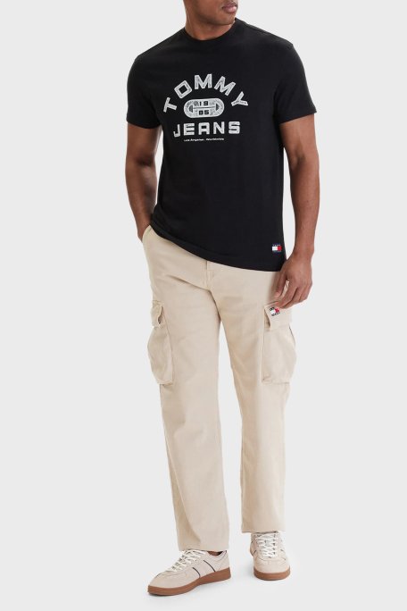 Tommy Jeans Pamuklu Regular Fit Baskılı Bisiklet Yaka Erkek T Shirt DM0DM22551 BDS SİYAH - Tommy Jeans (1)