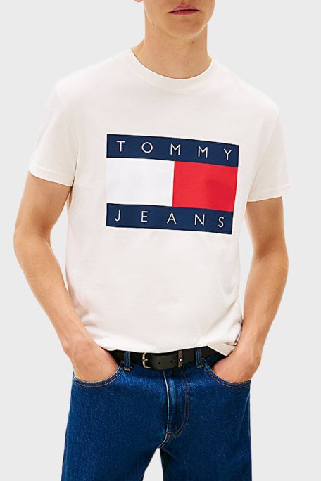 Tommy Jeans Pamuklu Regular Fit Logolu Bisiklet Yaka Erkek T Shirt DM0DM22645 YBH BEYAZ - Tommy Jeans