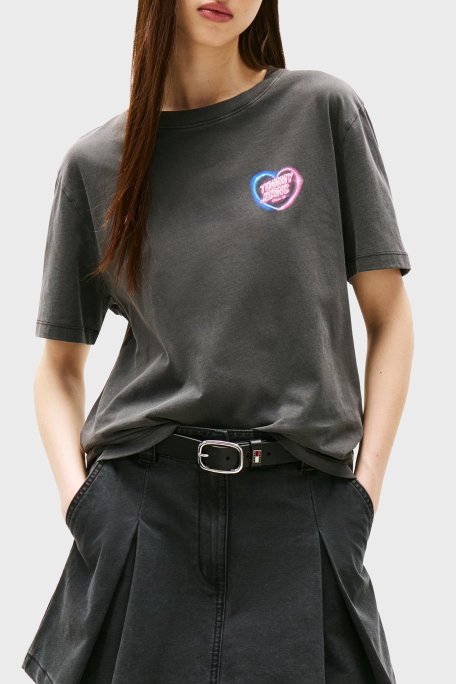 Tommy Jeans Pamuklu Relaxed Fit Bisiklet Yaka Sırt Baskılı Bayan T Shirt DW0DW21358 BDS SİYAH - Tommy Jeans