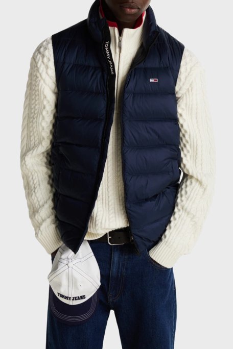 Tommy Jeans Regular Logolu Fit Kapitoneli Dik Yaka Erkek Yelek DM0DM20663 C1G LACİVERT - Tommy Jeans