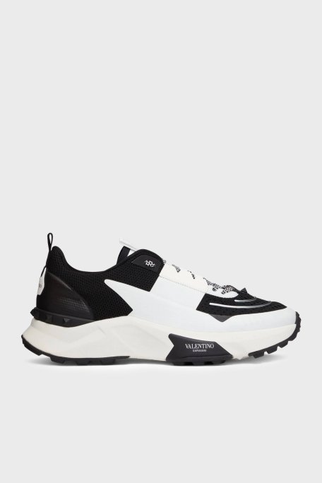 Valentino Garavani Logolu Zımba Detaylı Kalın Taban Sneaker Erkek Ayakkabı 6Y2S0H96PTN 0NI BEYAZ-SİYAH - Valentino Garavani