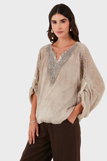 Via Dante Oversize V Yaka Pul Dantel Detaylı Bayan Bluz 690822 BEJ - Via Dante