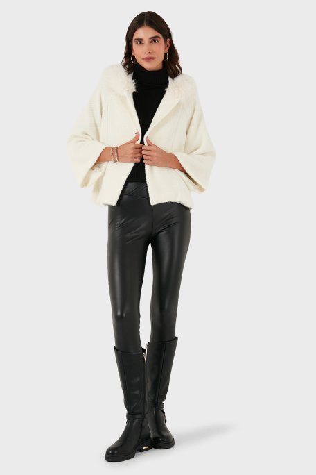 Via Dante Oversize Yumuşak Tüylü Kapüşon Truvakar Kollu Bayan Mont 690920 EKRU - Via Dante (1)