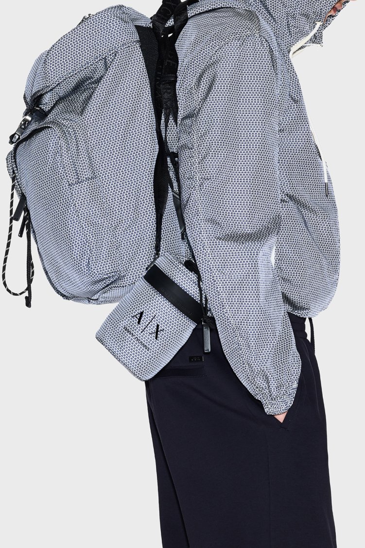 Armani Exchange Tamamı Logolu Regular Fit Kapüşonlu Erkek Ceket XM002260 AF15075 F1171 LACİVERT - Armani Exchange