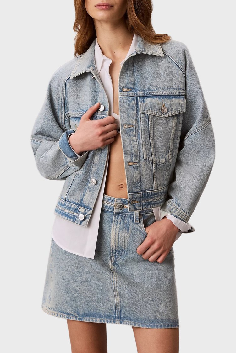 Calvin Klein % 100 Pamuk Relaxed Fit Cepli LV047G726GYP3 Kadın Kot Ceket LV047G726G YP3 AÇIK MAVİ - Calvin Klein
