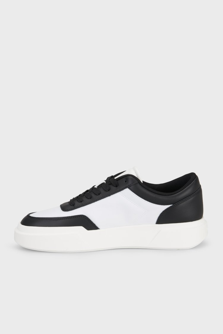 Calvin Klein Deri Logolu Sneaker HM0HM0232601W Erkek Ayakkabı HM0HM02326 01W Beyaz-siyah - Calvin Klein (1)