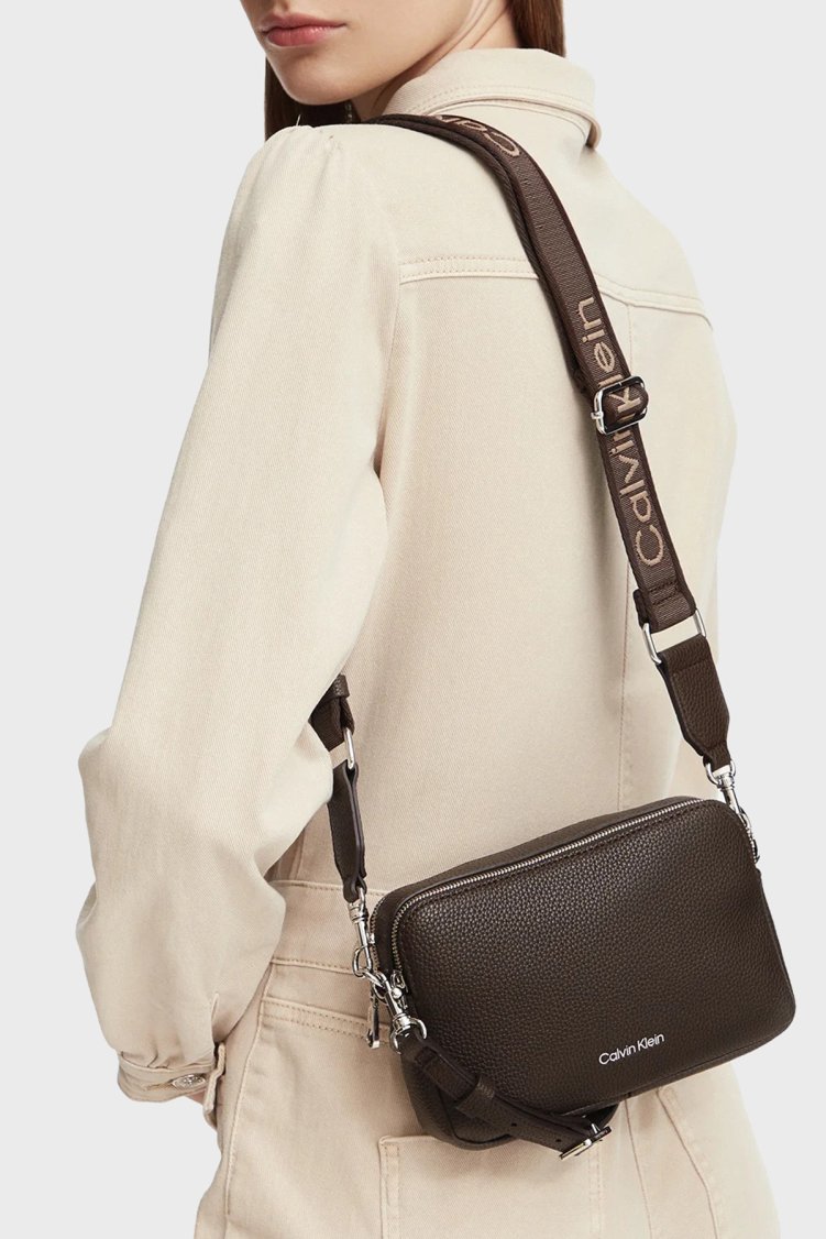 Calvin Klein Logolu Ayarlanabilir Askılı LV04F3656GBAL Kadın Çanta LV04F3656G BAL Kahve - Calvin Klein (1)