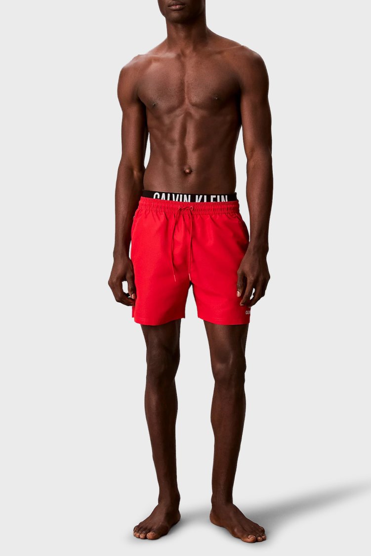 Calvin Klein Logolu Mayo Şortu LV00N610153T5 Erkek Deniz Şortu LV00N61015 3T5 KIRMIZI - Calvin Klein (1)