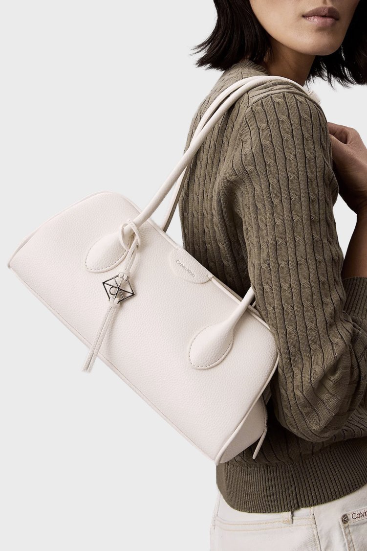 Calvin Klein Logolu Omuz Askılı LV04F3743G4LX Kadın Çanta LV04F3743G 4LX BEYAZ - Calvin Klein (1)