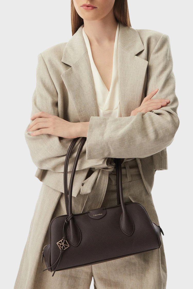 Calvin Klein Logolu Omuz Askılı LV04F3743GBAL Kadın Çanta LV04F3743G BAL Kahve - Calvin Klein (1)