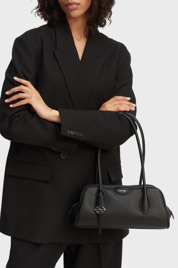 Calvin Klein Logolu Omuz Askılı LV04F3743GSID Kadın Çanta LV04F3743G SID SİYAH - Calvin Klein (1)