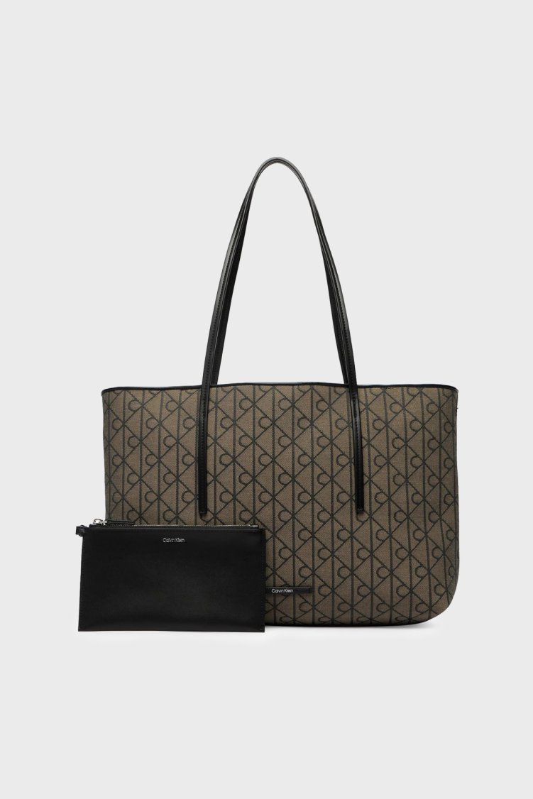 Calvin Klein Logolu Omuz Askılı LV04F3750G7UL Kadın Çanta LV04F3750G 7UL BEJ-SİYAH - Calvin Klein