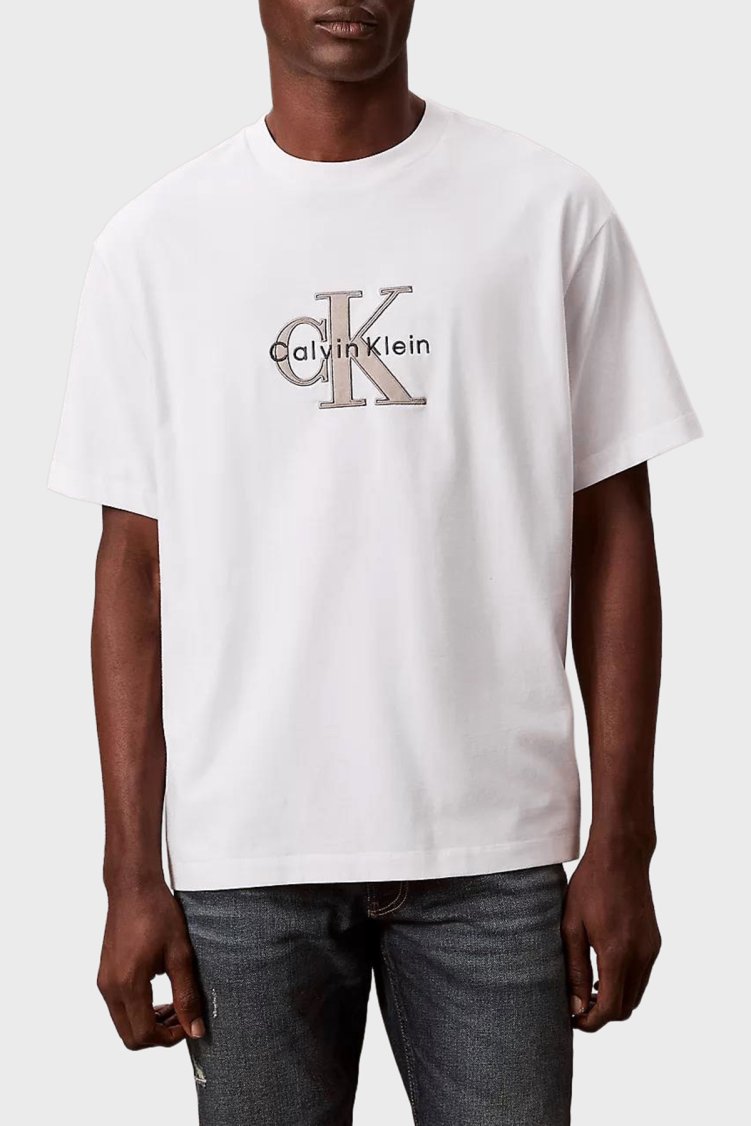Calvin Klein Pamuklu Regular Fit Logolu Bisiklet Yaka LV04RE815GYAF Erkek T Shirt LV04RE815G YAF Beyaz - Calvin Klein