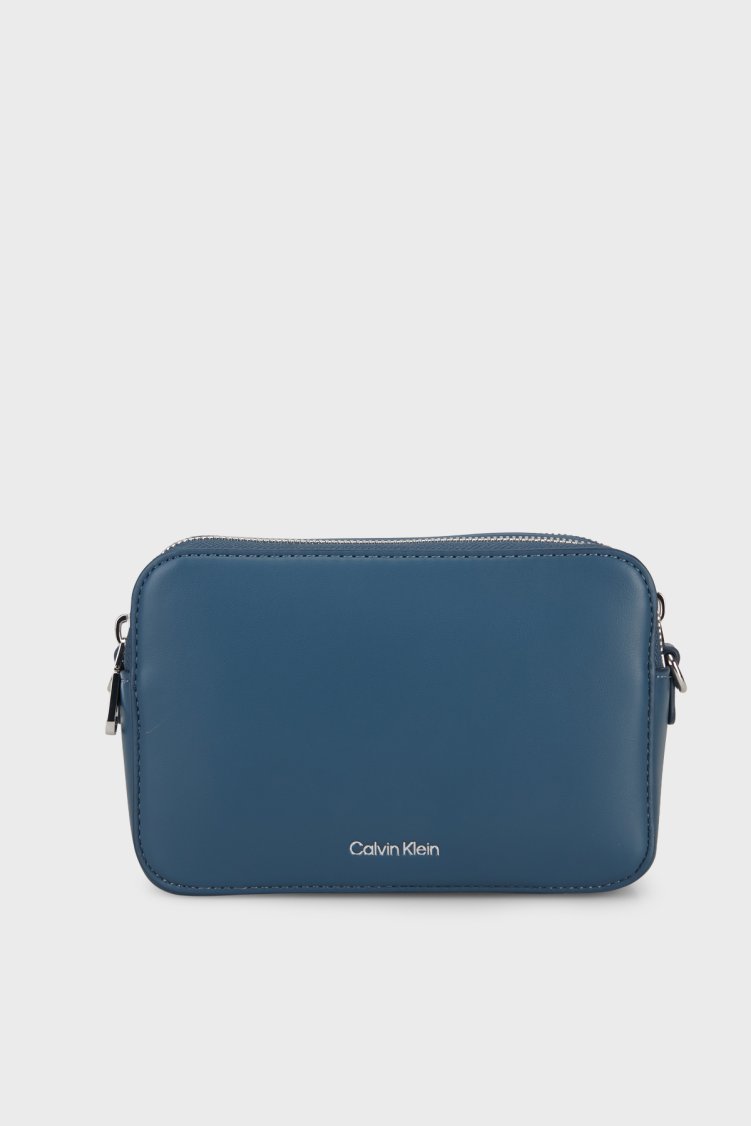 Calvin Klein Signature Logo Strap Çıkarılabilir Askılı LV04F3165GRO3 Kadın Çanta LV04F3165G RO3 LACİVERT - Calvin Klein