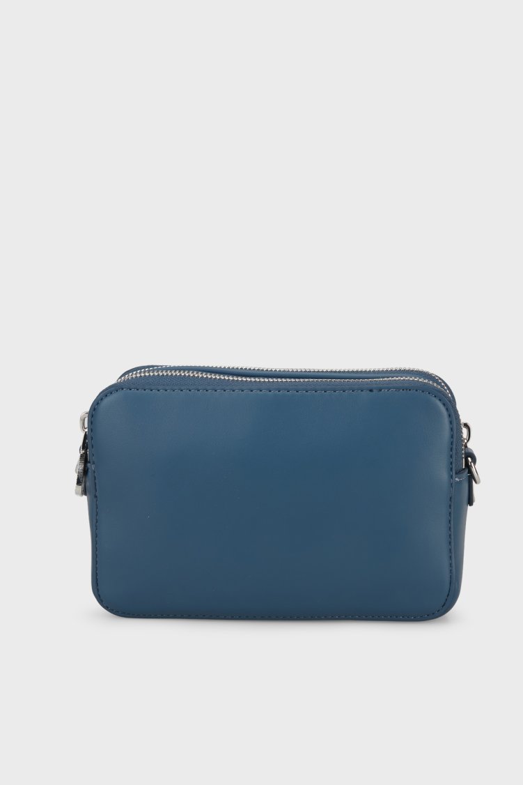 Calvin Klein Signature Logo Strap Çıkarılabilir Askılı LV04F3165GRO3 Kadın Çanta LV04F3165G RO3 LACİVERT - Calvin Klein (1)