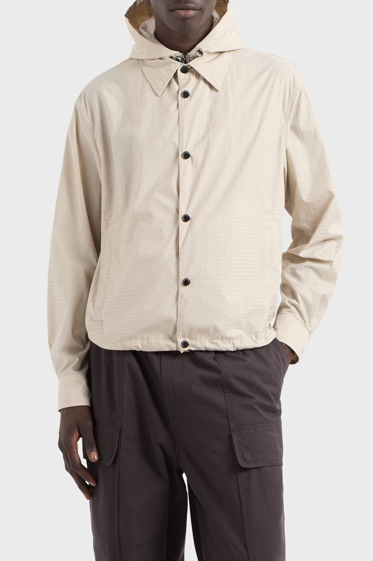 Emporio Armani Jakarlı Logo Baskılı Regular Fit Çıkarılabilir Kapüşonlu Erkek Mont EM001003 AF15384 U1098 BEJ - Emporio Armani