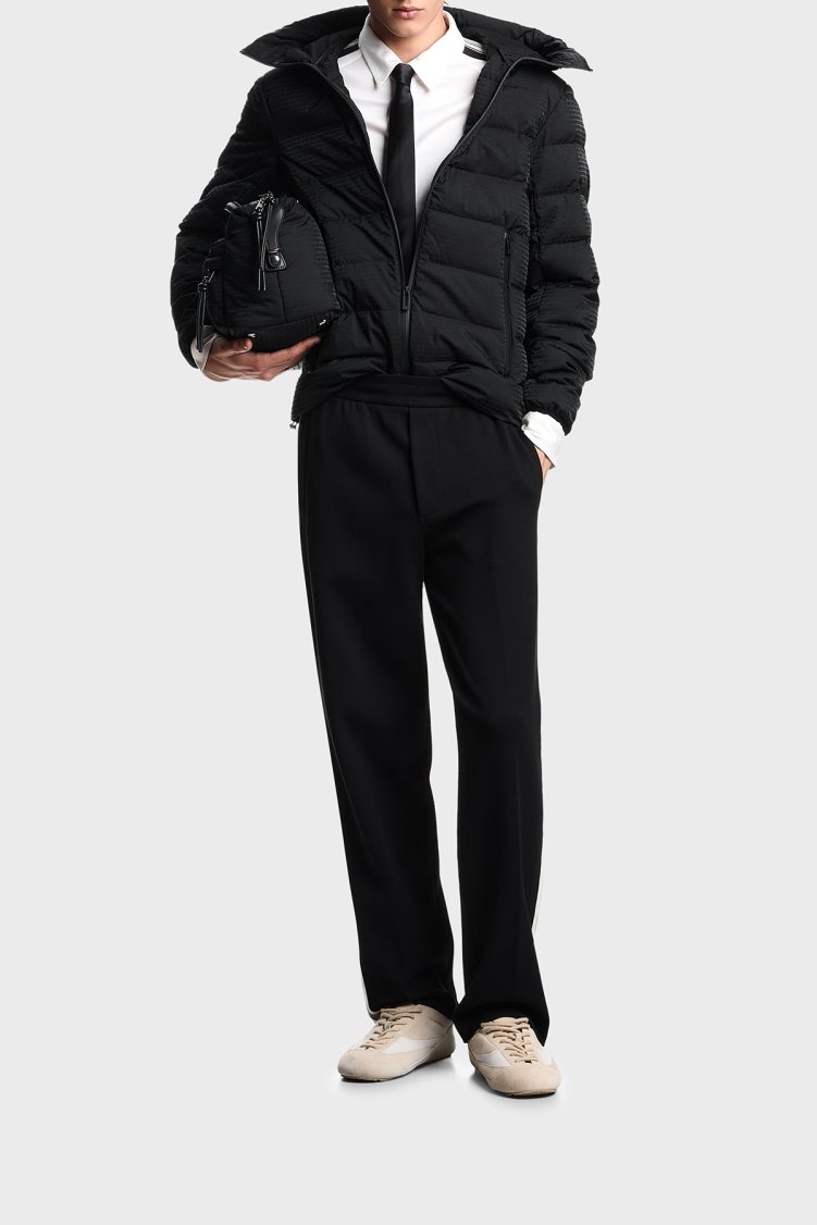 Emporio Armani Kapitoneli 4G Logolu Regular Fit Kapüşonlu Erkek Mont EM003043 AF15384 UC001 SİYAH - Emporio Armani (1)