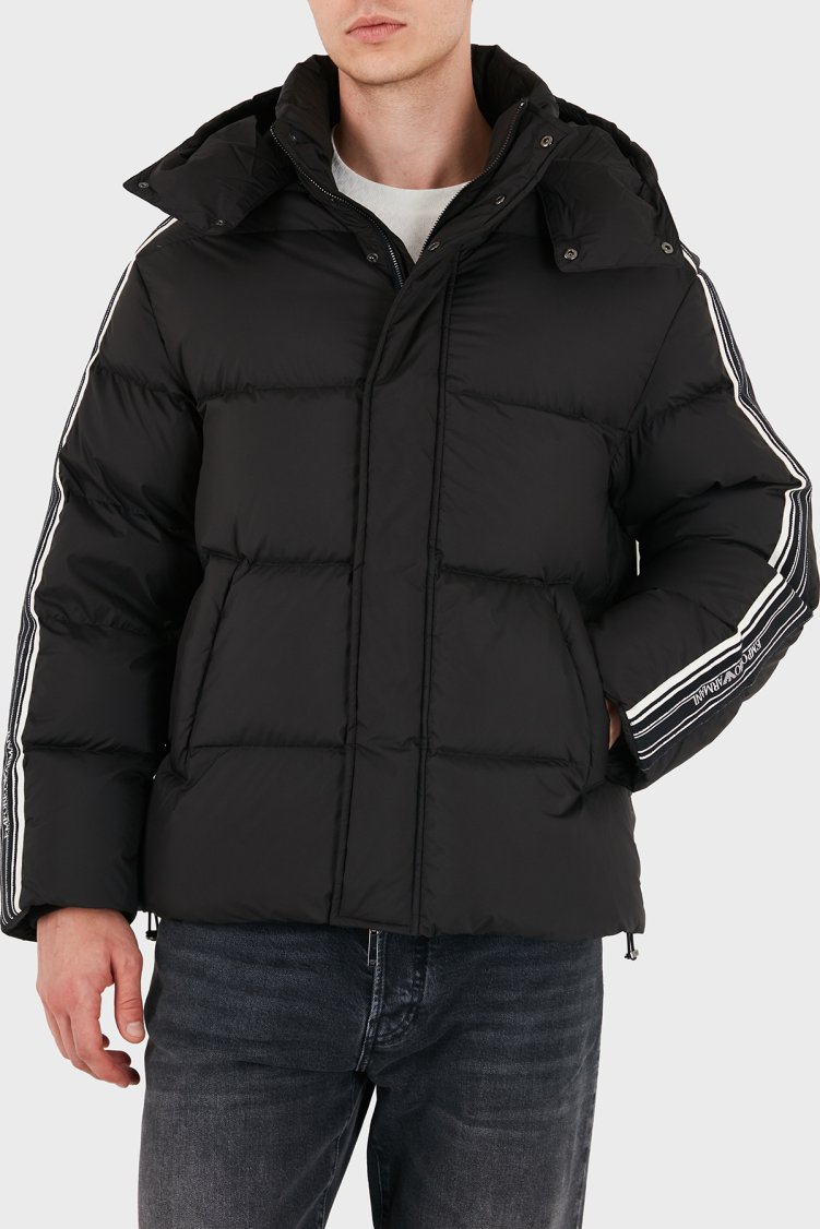 Emporio Armani Kapitoneli Kuş Tüyü Dolgulu Kapüşonlu Şişme Erkek Mont EM007218 AF18231 UC001 Siyah - Emporio Armani