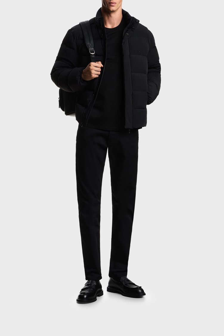 Emporio Armani Kapitoneli Su İtici Dik Yaka Şişme Erkek Mont EM004948 AF18499 UC001 Siyah - Emporio Armani (1)