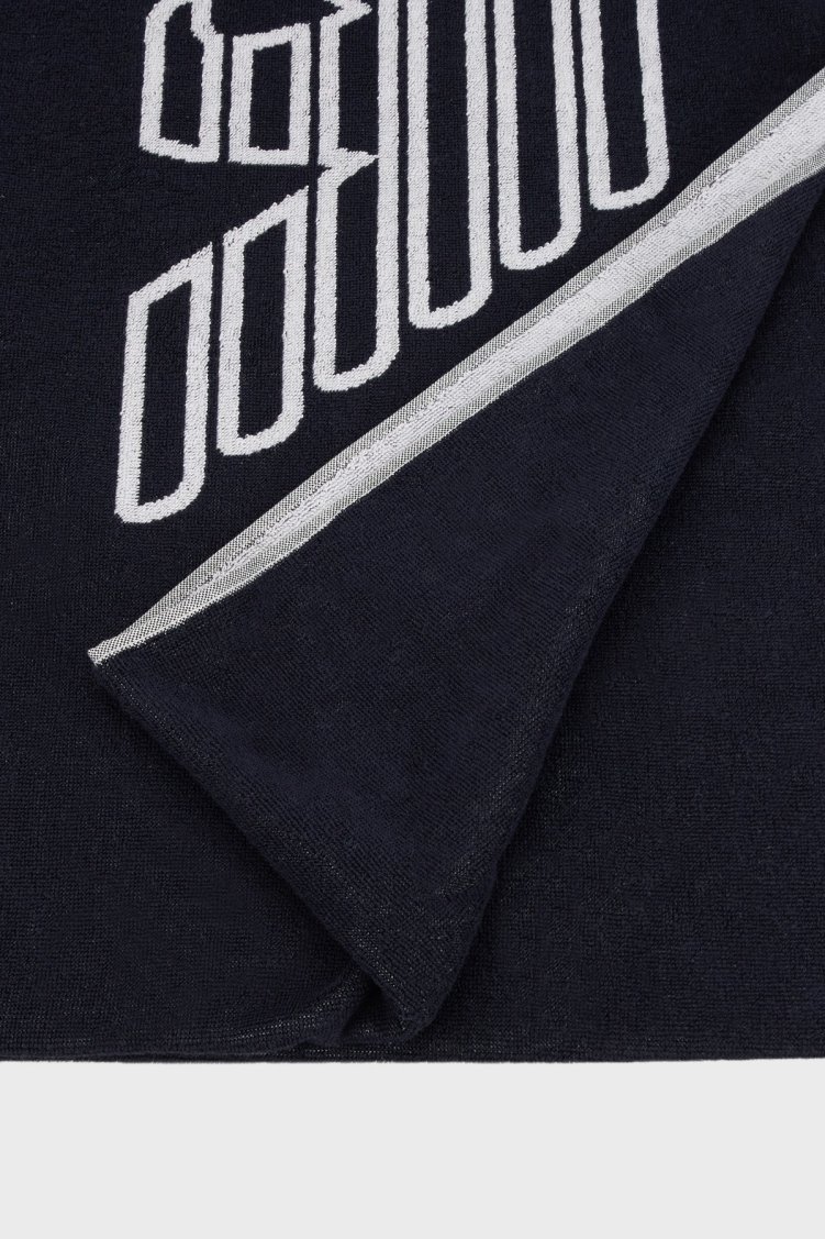 Emporio Armani Logo Baskılı % 100 Pamuk 170 x 102 cm Çift Taraflı Unisex Plaj Havlusu EX000019 AF12331 UB102 LACİVERT - Emporio Armani (1)
