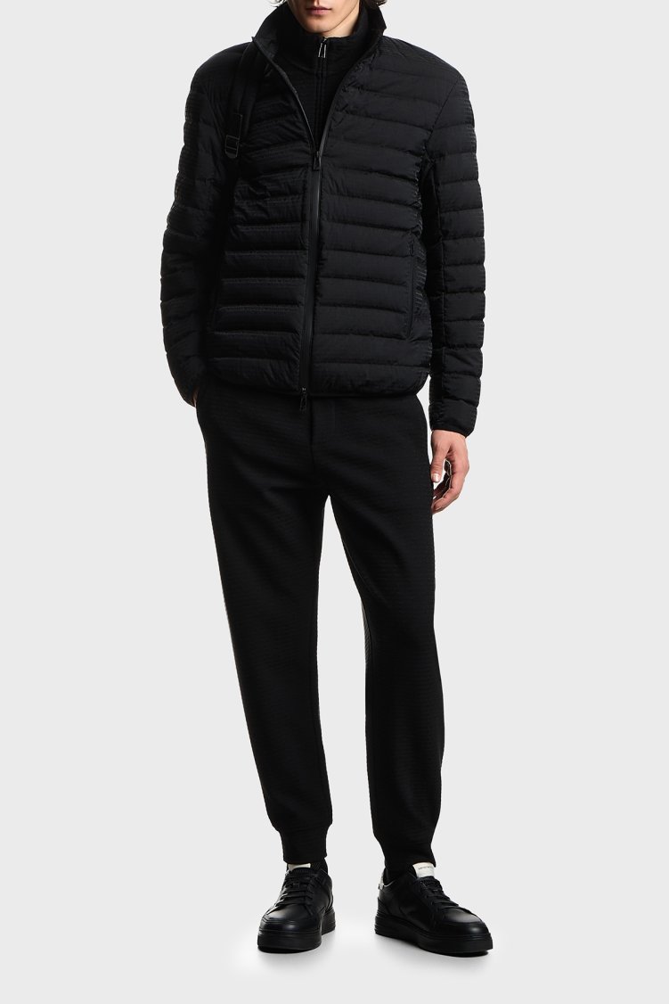 Emporio Armani Tamamı Logolu Dik Yaka Su İtici Erkek Mont EM004953 AF15384 UC001 Siyah - Emporio Armani (1)