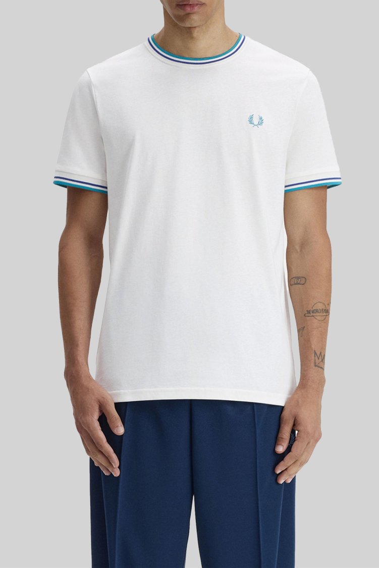 Fred Perry % 100 Pamuk Logo İşlemeli Regular Fit Erkek T Shirt M1588 94A KREM - Fred Perry