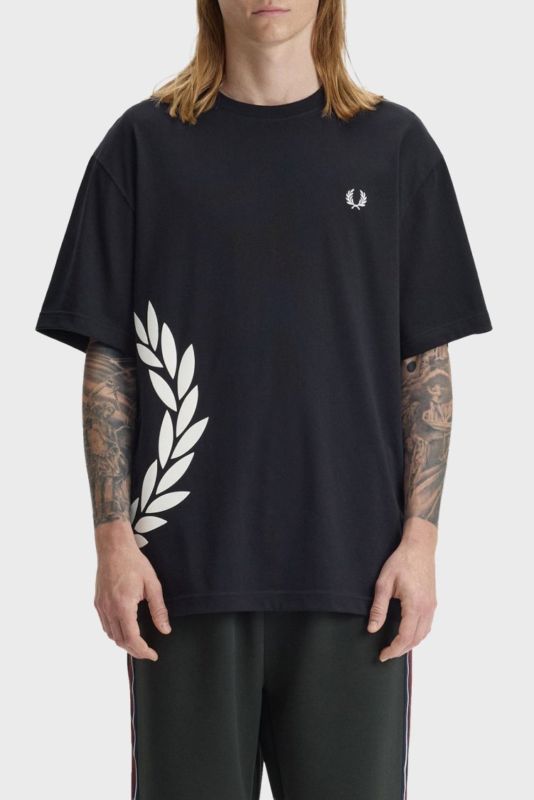 Fred Perry Logolu % 100 Pamuk Relaxed Fit Bisiklet Yaka Erkek T Shirt M2440 102 SİYAH - Fred Perry