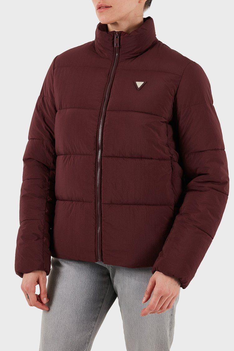 Guess New Claudia Su İtici Regular Fit Dik Yaka V4YL03WFUD0 Bayan Mont V4YL03 WFUD0 G4P2 BORDO - Guess